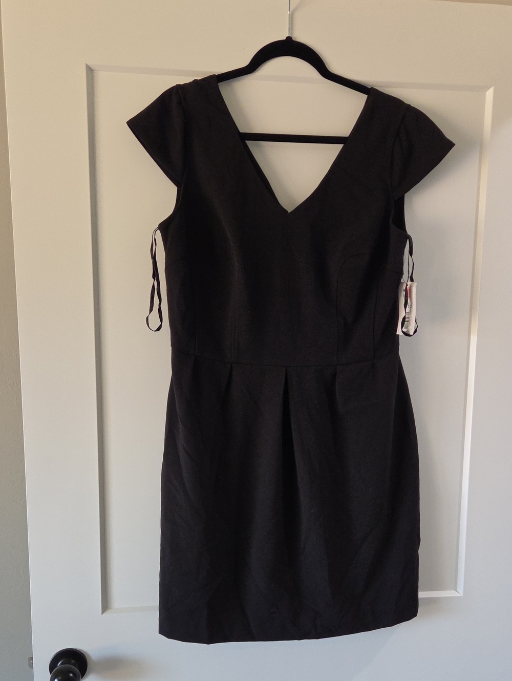 Worthington Black V-Neck Cap Sleeve Midi Dress